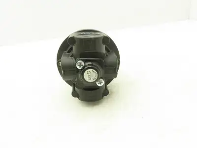 Fairchild 10242 Kendall Pressure Regulator 1/4" NPT 1/2-30PSI Range 1-60 PSIG