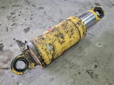 USED KOMATSU EJ8969