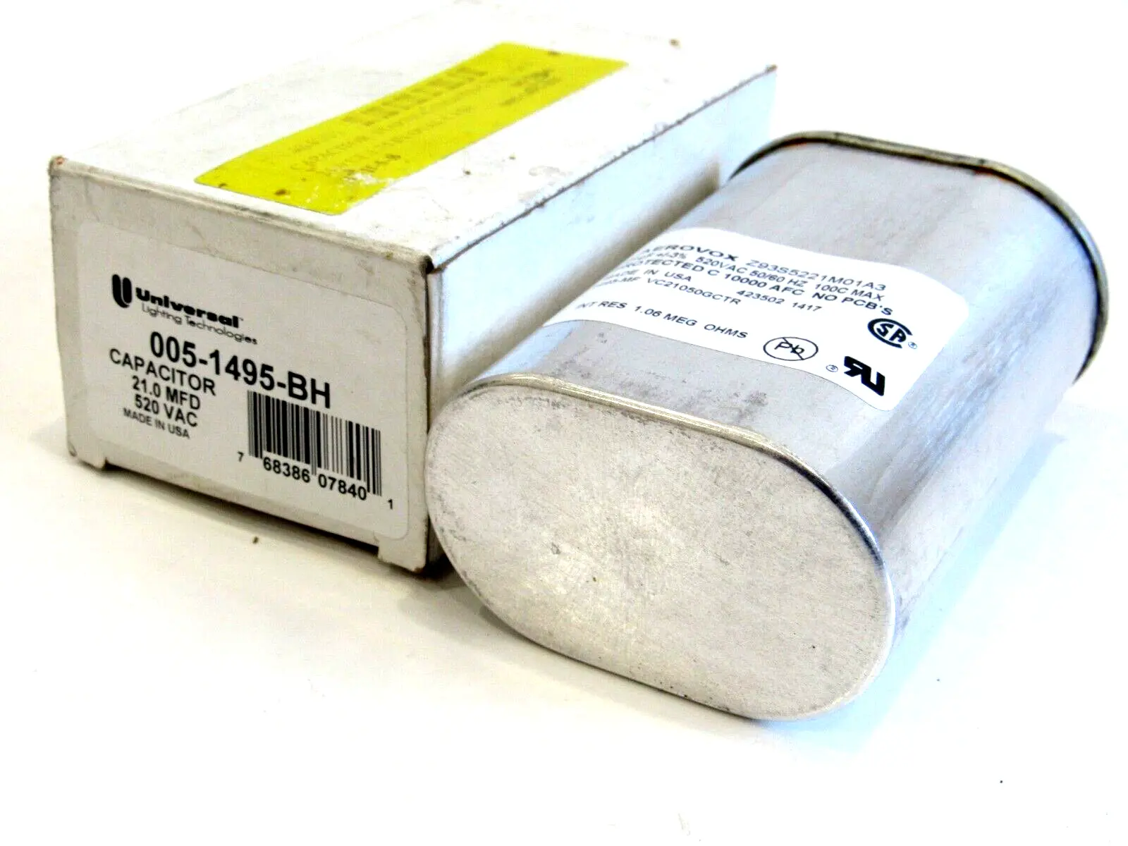 NEW AEROVOX Z93S5221M01A3 CAPACITOR 005-1495-BH
