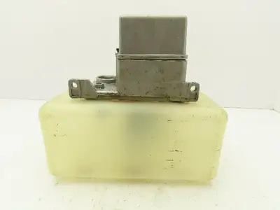 Showa LCB4 8210 Lubrication Oil Pump Machine Oiler 6L Tank 0.1 L/Min 200V