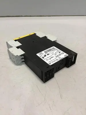 USED SIEMENS 3TK2830-2CB30