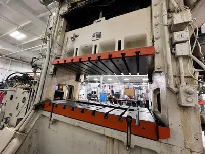 1968 BLISS S2-150-60-36 Straight Side Double Crank Press | Universal Press & Machinery (UPM) (10)