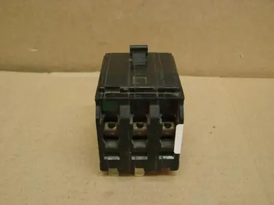 USED SQUARE D QO320