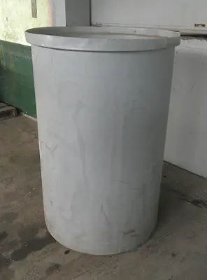 SPC9122  Tank 140 gallon vertical tank, poly, flat