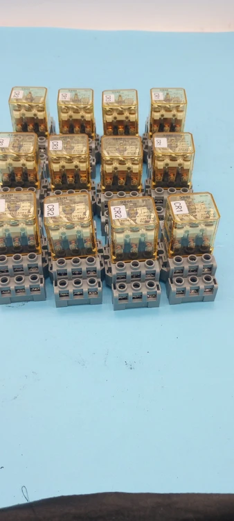 Used IDEC IDEC 521717C + IDEC SH3B-05C DEC RH3B-U RELAY Relays & Switches Arizona US | ASSET CONVERSION SPECIALISTS, INC. #1132417