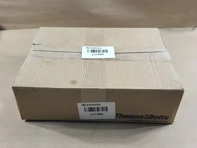 NEW THOMAS & BETTS 2523