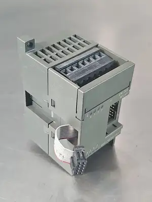 Siemens 6ES7 222 1HF22-0XA0 EM222 Digital Output Relay Module. (BIN743)