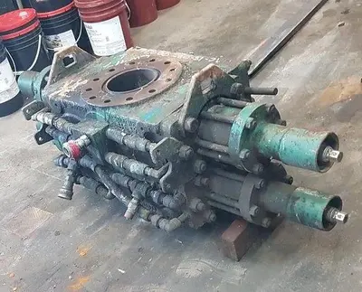 USED SHAFFER 7 1/16" 3M DOUBLE RAM BOP