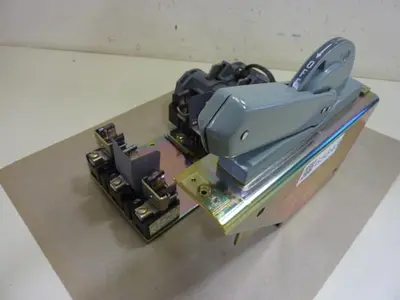 USED ALLEN BRADLEY 1494-NF30 SER A