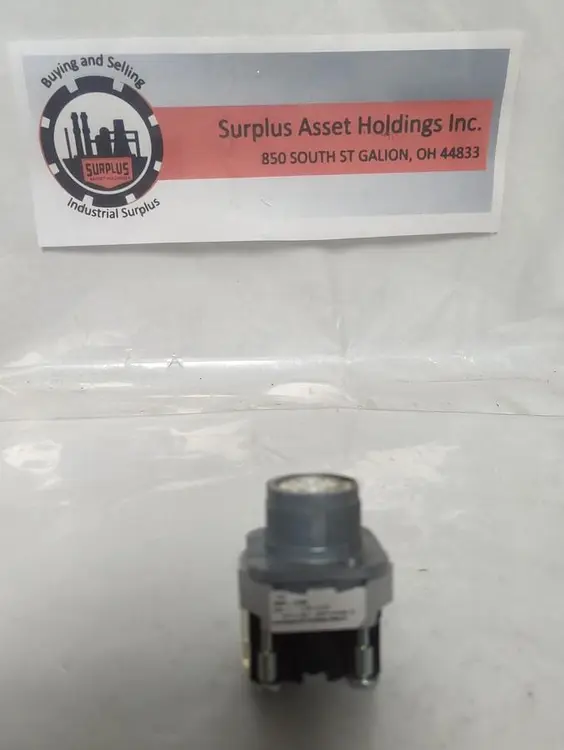 Used ALLEN-BRADLEY 800T-J20A Switch Parts Ohio US | Surplus Asset Holdings #1553577