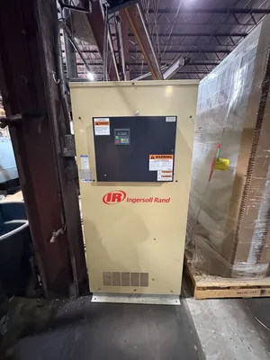 USED INGERSOLL-RAND D2720INA400