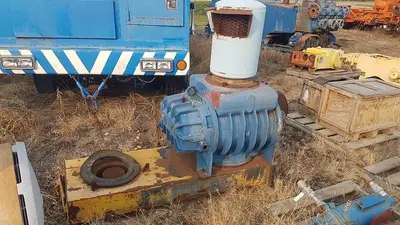 USED ROOTS SIZE 10X24 ROTARY POSITIVE VACUUM PUMP / BLOWER