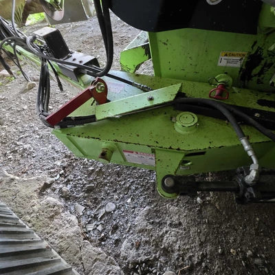 2010 SCHULTE 2500 GIANT Rock Picker | Iron Listing (28)