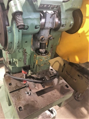 USED V AND O V AND O 43 PRESS