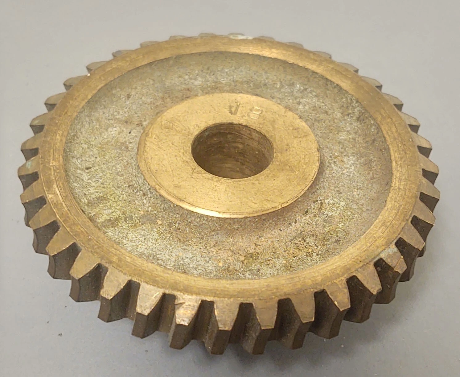 🔥Bronze Worm Gear with Hub, 5/8" Shaft, 36 Teeth, 18 Pitch