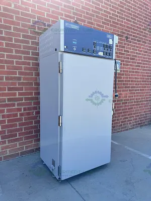 Used ENVIRONMENTAL SPECIALTIES ES2000 CDML PHOTOSTABILITY CHAMBER/UV 4-40C Stability Chambers California US | Equipment Lab #1329848