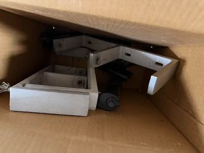 Used HUGE LOT OF TOILET PAPER ROLL HOLDERS, AND PAPER TOWEL DISPENSERS. _UNKNOWN_ Janitorial Equipment Michigan US | Miedema Asset Management Group #1403027