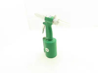 Speedaire 3CRH4B Pneumatic Rivet Gun Air Riveter 1940LBS
