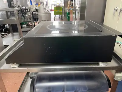 Used Spring Used Spring USA MAX Induction Cook and Hold Titanium Induction Range 240V 3500W Commercial Ranges Illinois US | Falcon Restaurant Supply #1375690