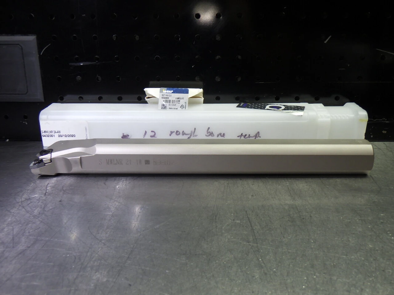 Iscar 1.76" Indexable Steel Boring Bar 1.5" Shank 14" OAL S-MWLNR 24-4W (LOC170)