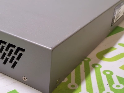 CISCO SG 200-50 50-PORT GIGABIT SMART SWITCH - LIKE NEW