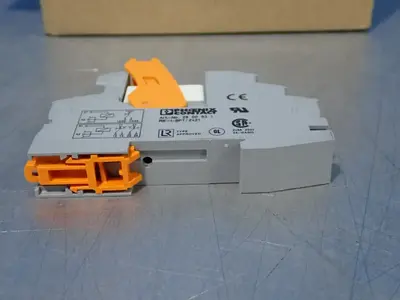 USED PHOENIX CONTACT RIF1BPT2X21