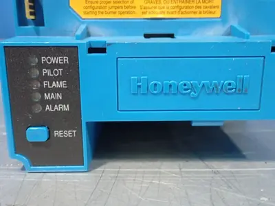 Used HONEYWELL RM7838C1012 Industrial Controls Ohio US | HGR 24 #1406489