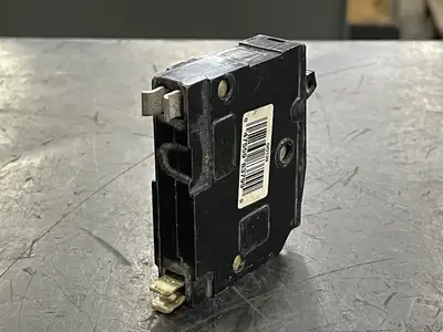 USED SQUARE D QO120