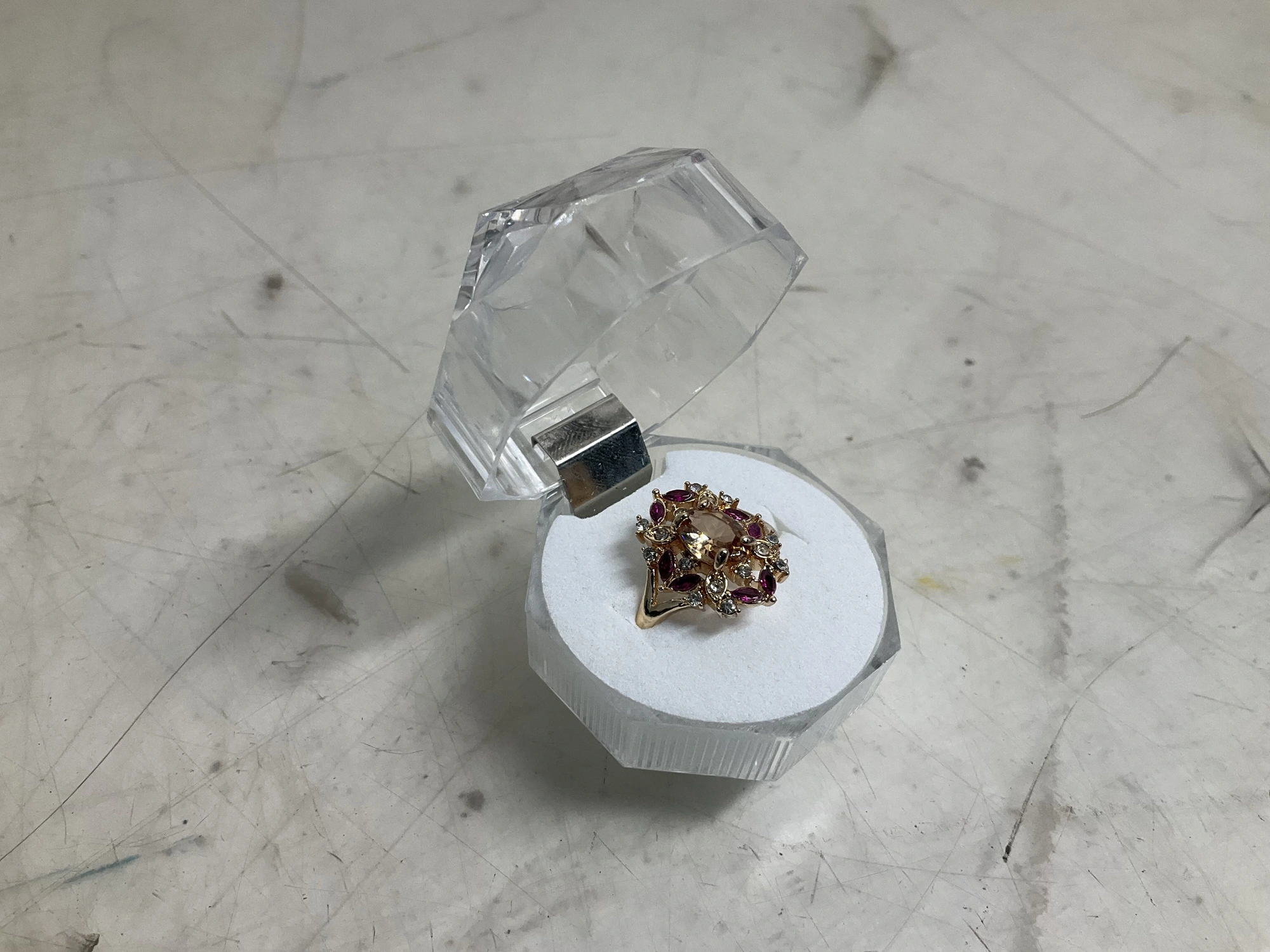 Used _UNKNOWN_ _UNKNOWN_ Jewelry & Gemstones Michigan US | Miedema Asset Management Group #1329943