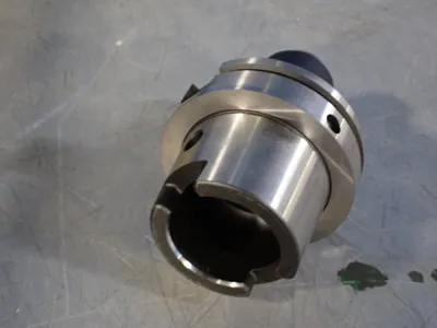 USED KENNAMETAL HSK100AEMO75375