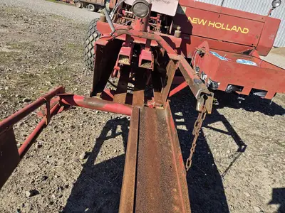 USED 1990 NEW HOLLAND HAYLINER 505