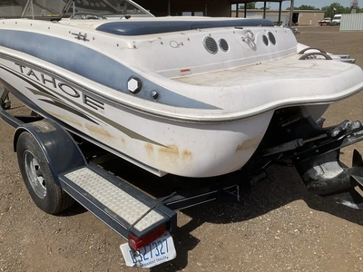 USED 2006 TAHOE TRACKER