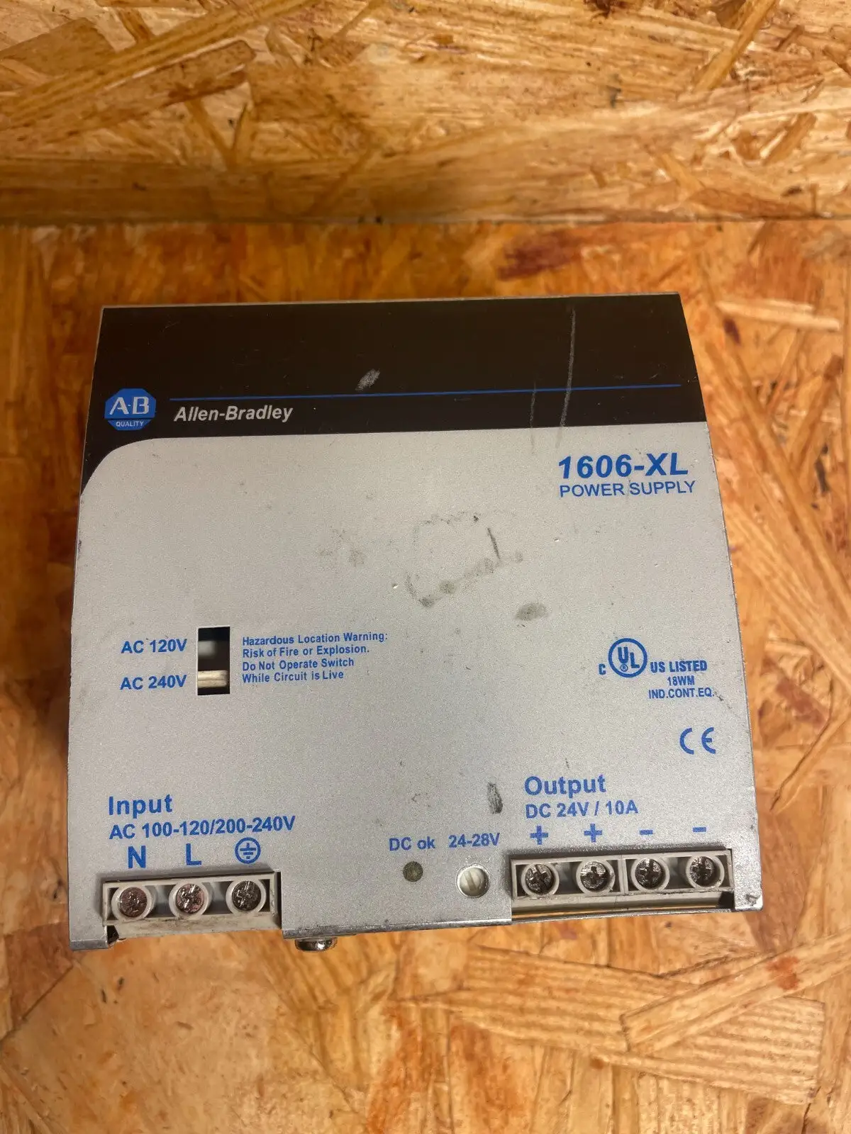 USED Allen-Bradley Allen-Bradley 1606-XL240E