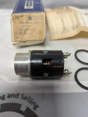 New | in-Stock GE CR103HD1 Tube Sockets Ohio US | Surplus Asset Holdings #1245239