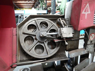 USED BEHRINGER DIA 300 MM