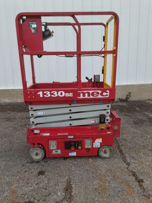 USED 2023 MEC 1330SE