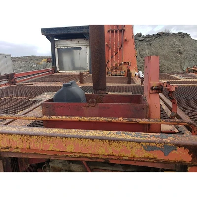 Caterpillar 235 Excavator