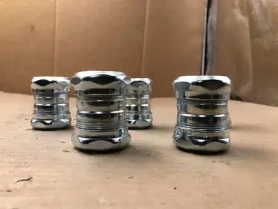 ETP 6125S 1-1/4″ Compression EMT Coupling / Fitting ; Zinc Plated -NIB of 5