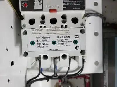 Used EATON SVX020A1-5A4N1 Switchgears British Columbia CA | Lenmark #240175