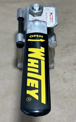 NEW Whitey 1-1/4” SS-67TF20