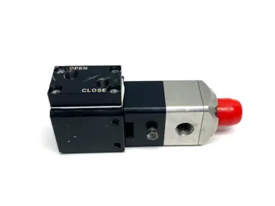 Used GRACO ULTRA-LITE 1K SINGLE COMPONENT DISPENSE VALVE, 45 DEGREE CONNECTI Valves/Fittings | Maverick Industrial Sales #1102671