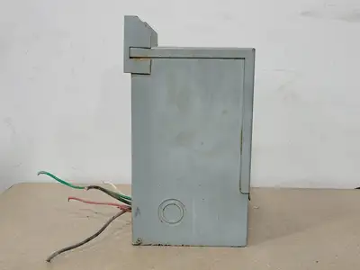 USED HAMMOND POWER SOLUTIONS INC. C1F003LES