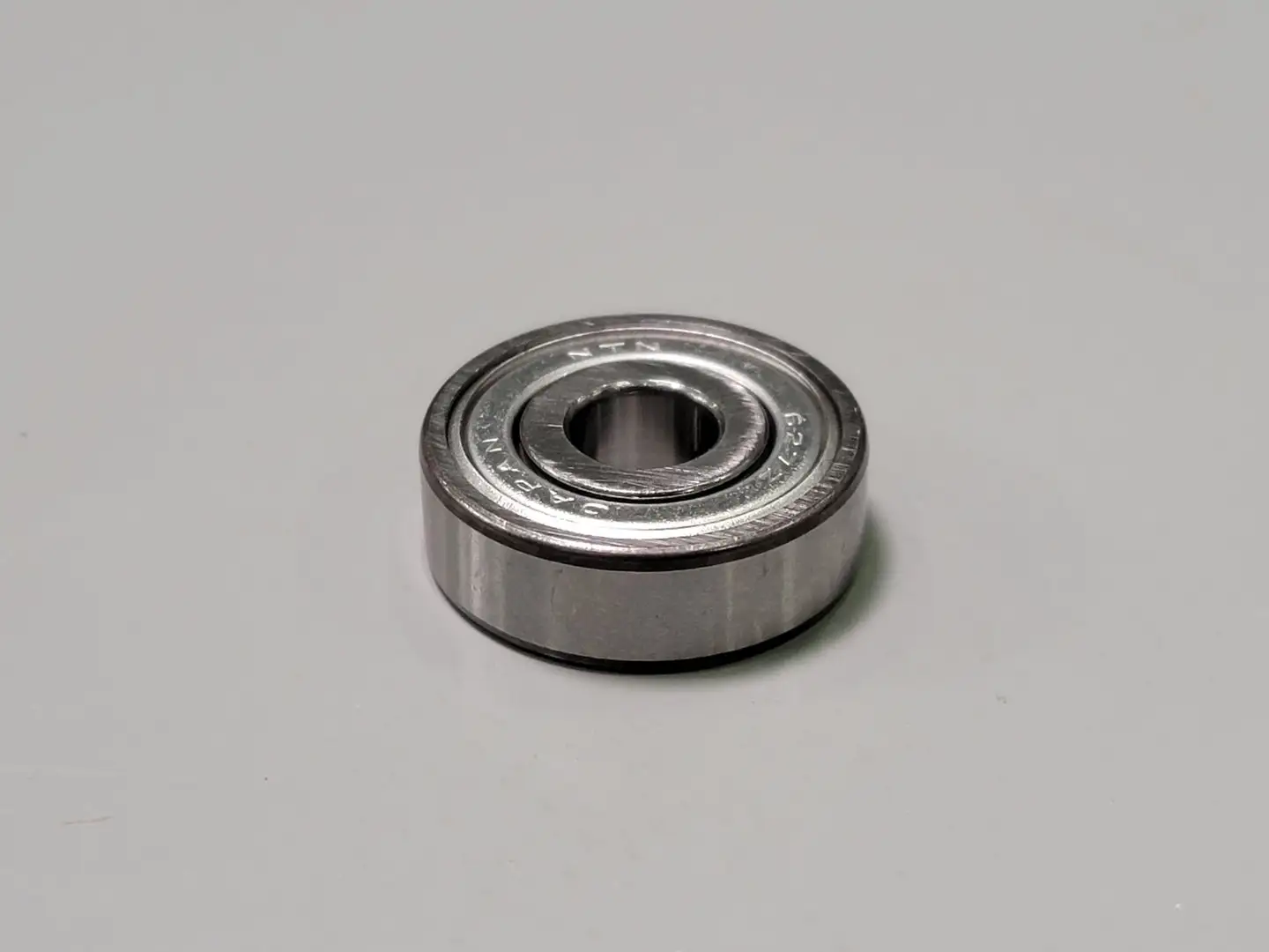 Single Row Deep Groove Ball Bearing No. 627Z