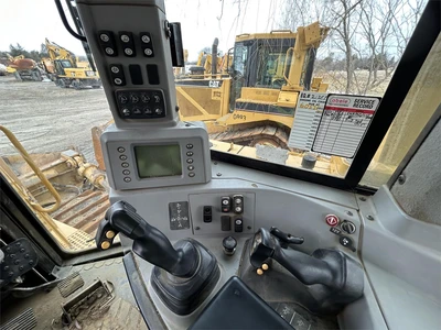 Used 2011 CATERPILLAR D8T Crawler Dozers | Abele Tractor #1342955