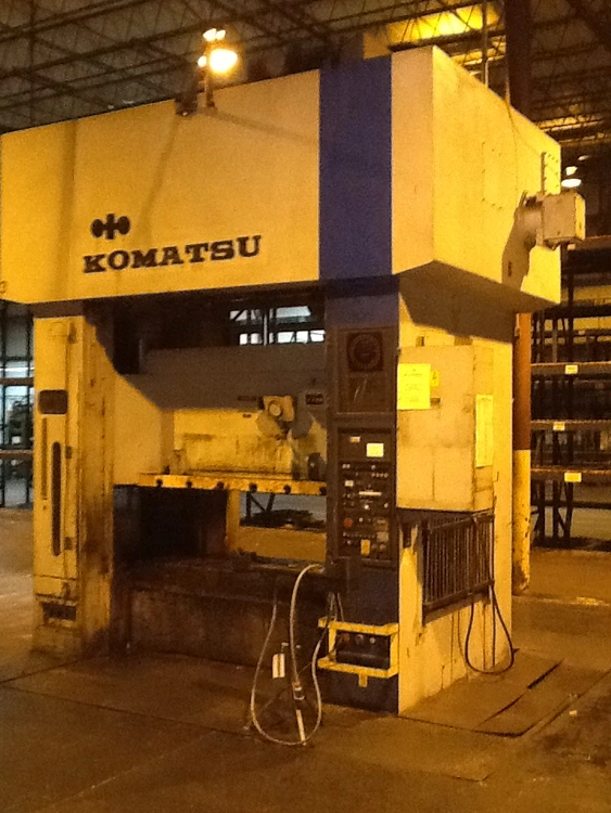 Used 1986 KOMATSU E2T-200N Straight Side Presses Ohio US | D & D Industries #437854