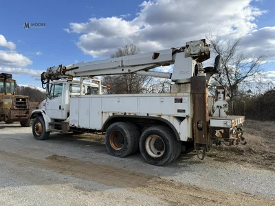 Used 2001 FREIGHTLINER FL80 Bucket (boom) trucks Tennessee US | Moore Equipment #1517283