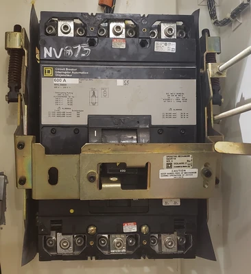 USED SQUARE D MHL36600