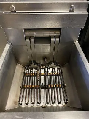 USED Frymaster YFPRE11817CSE