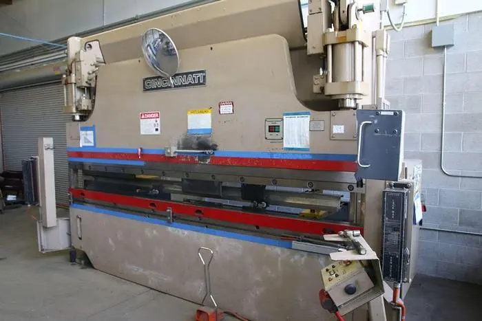 Used 1998 CINCINNATI CBII 90-350 Press Brakes Michigan US | Aucto #1308080