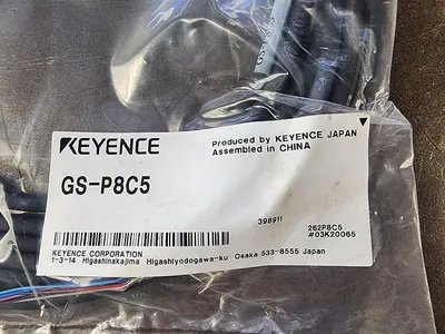 NEW KEYENCE GS-P8C5